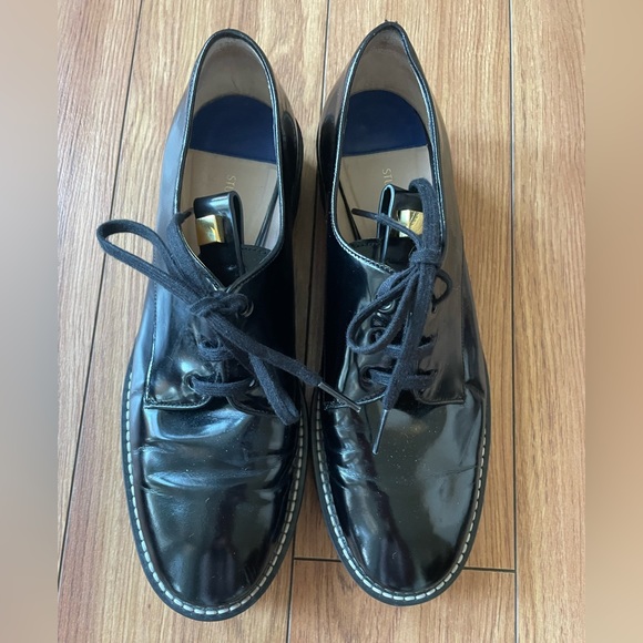 Stuart Weitzman Jesper Oxford Shoes - Picture 5 of 9